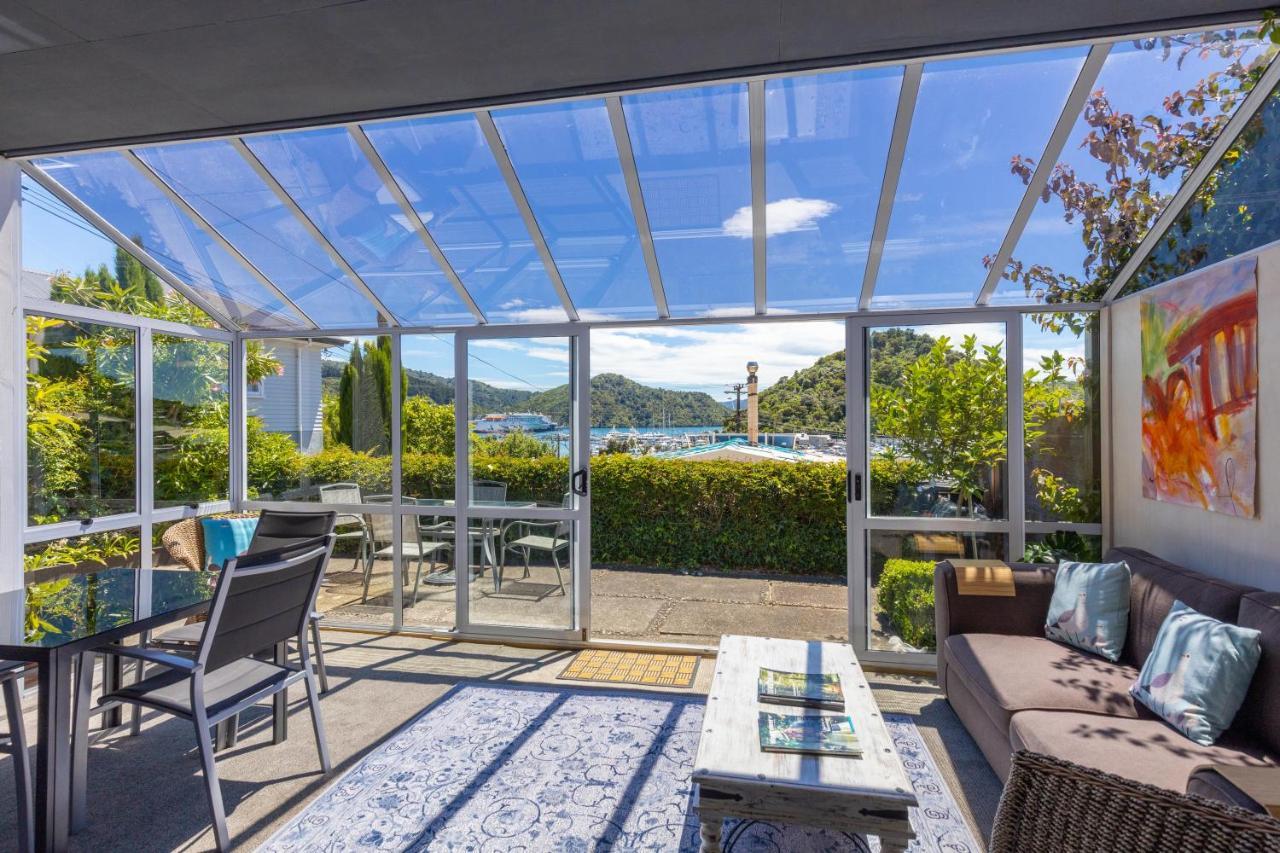 Seaview Apartment Picton Exterior photo
